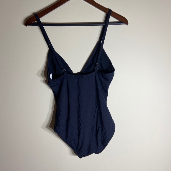 Laundry by Shelli Segal Bathing Suit - Picture 3 of 3